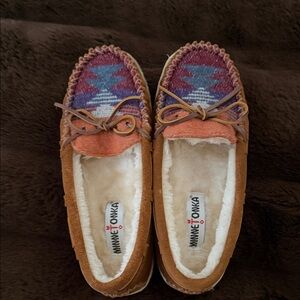 Minnetonka Women's Tan and Multicolor Suede Moccasins